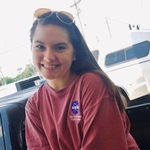 Meet your Posher, Ava